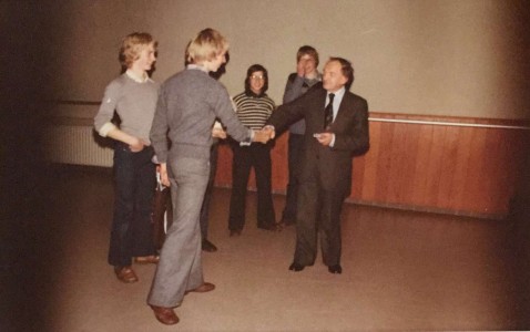 1977 afzwaaien enkele jongens