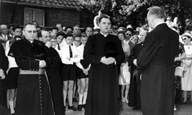 1960 Jongenskoor Cantasona bij installatie pastoor van Mulukom (2)