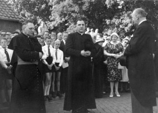 1960 Jongenskoor Cantasona bij installatie pastoor van Mulukom